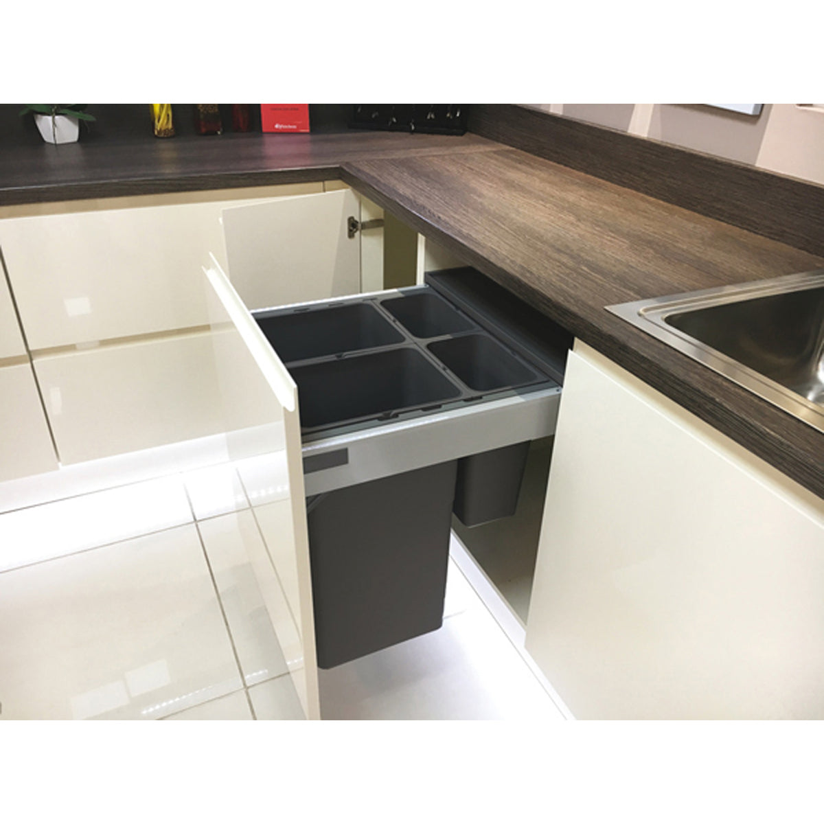 ONE2FIVE WASTE BIN 600 2x8 2x32 DWD