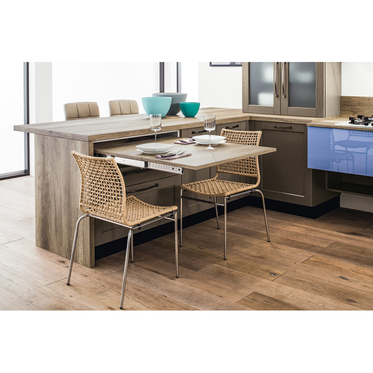 LUNCH PULL OUT TABLE FITTING 1200