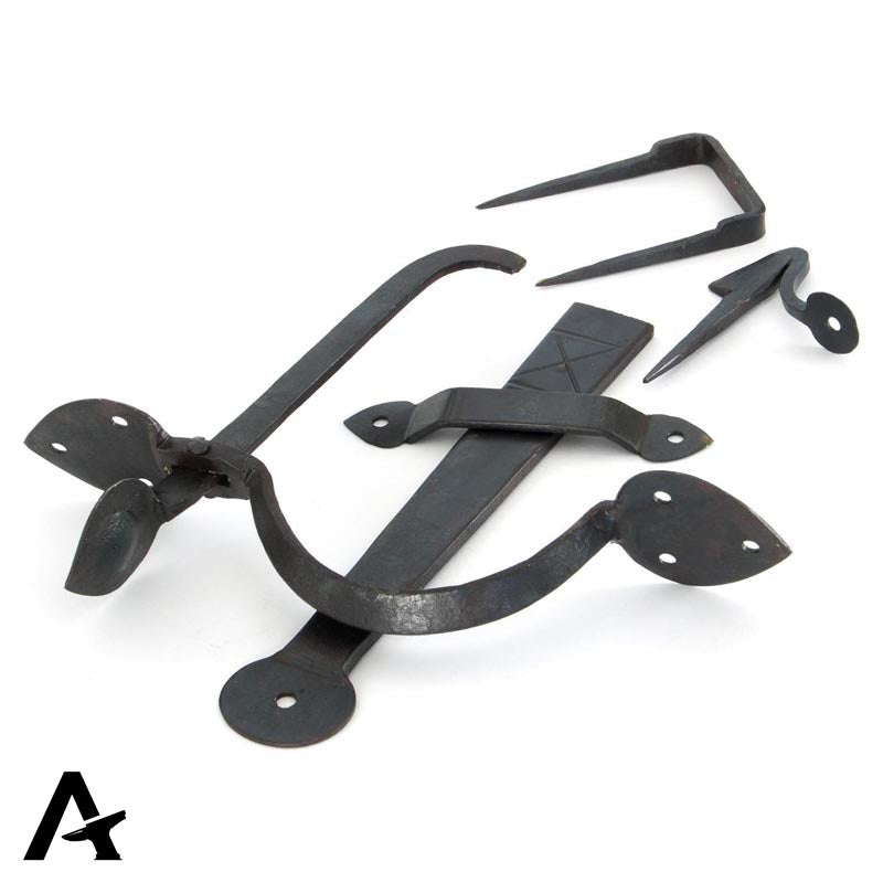 GOTHIC THUMBLATCH XL 212x46 BWX