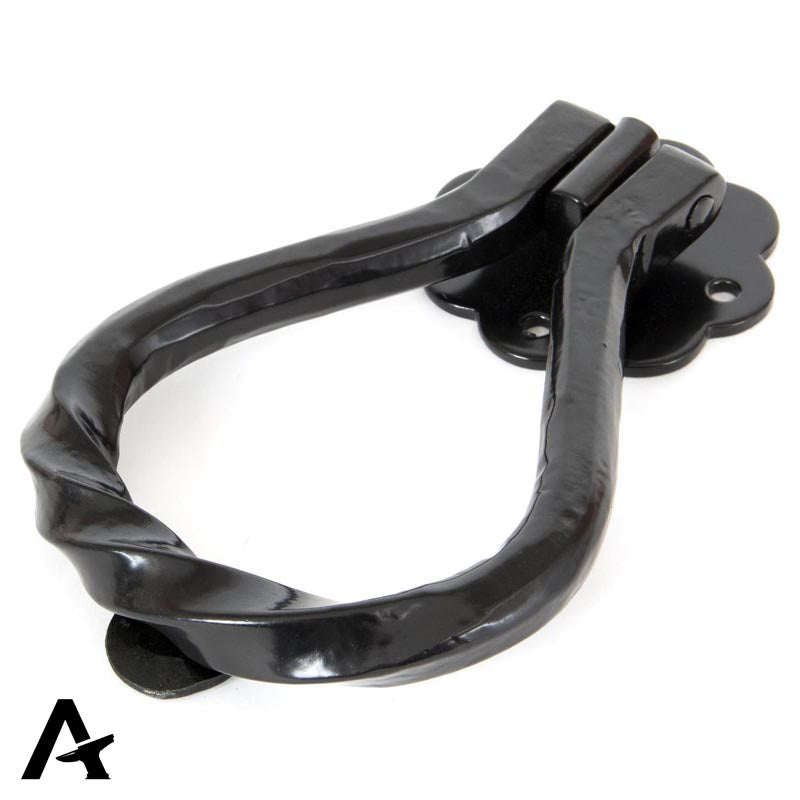 PEAR DOOR KNOCKER 133x22x63 BLK