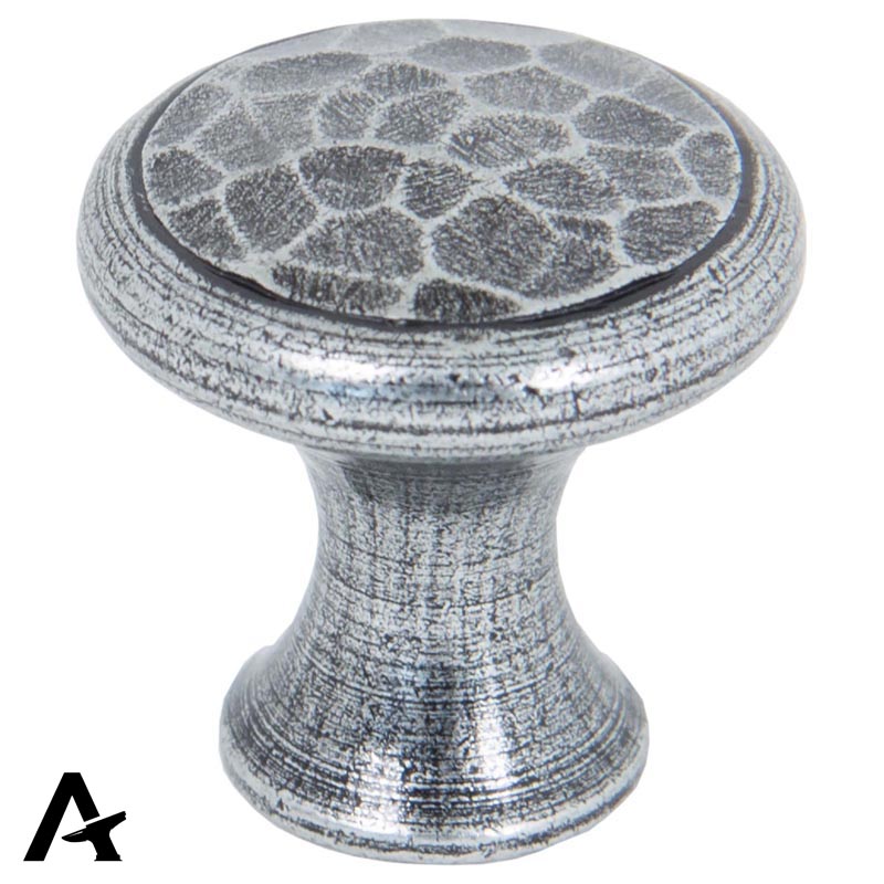 HAMMERED CABINET KNOB 20x20x12 PEW