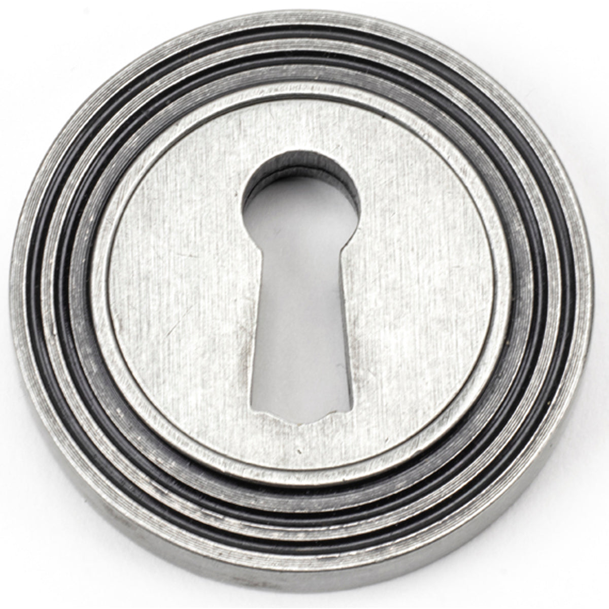 ESCUTCHEON ROUND CNC BEEHIVE 53x8 PEW