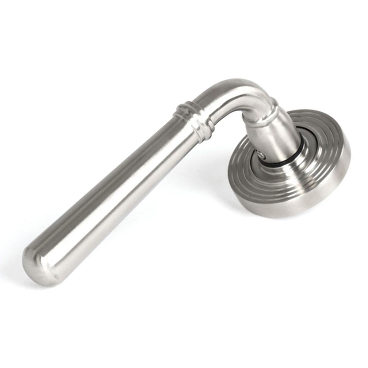 NEWBURY LEVER HANDLE+ROSE UNSPRUNG BEEHIVE 126x53x64 SMA