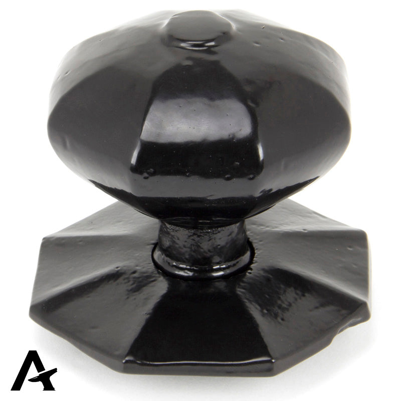 OCTAGONAL CENTRE DOOR KNOB INT 82x80x95 BLK