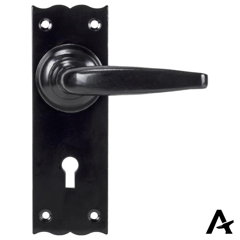 CLASSIC LEVER HANDLE LOCK 105x152x50 BKO