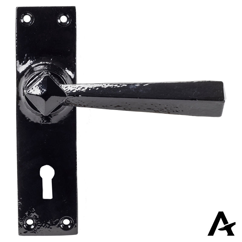 STRAIGHT LEVER HANDLE LOCK 124x148x50 BLK
