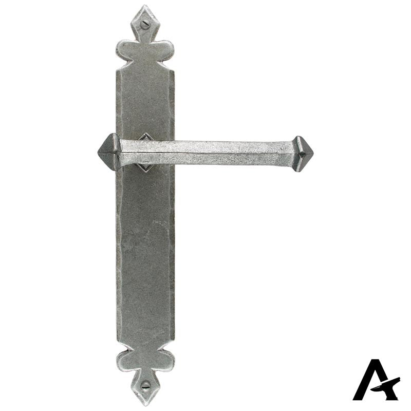 TUDOR LEVER HANDLE LATCH 125x273x62 PEW