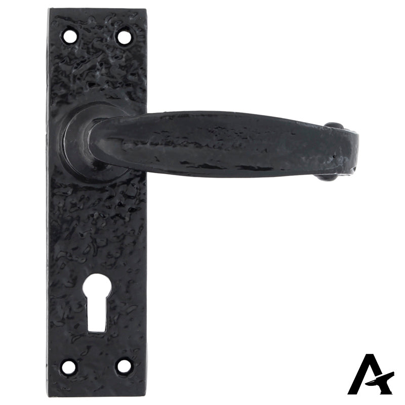 CLASSIC LEVER HANDLE LOCK STANDARD 106x150x58 BLK