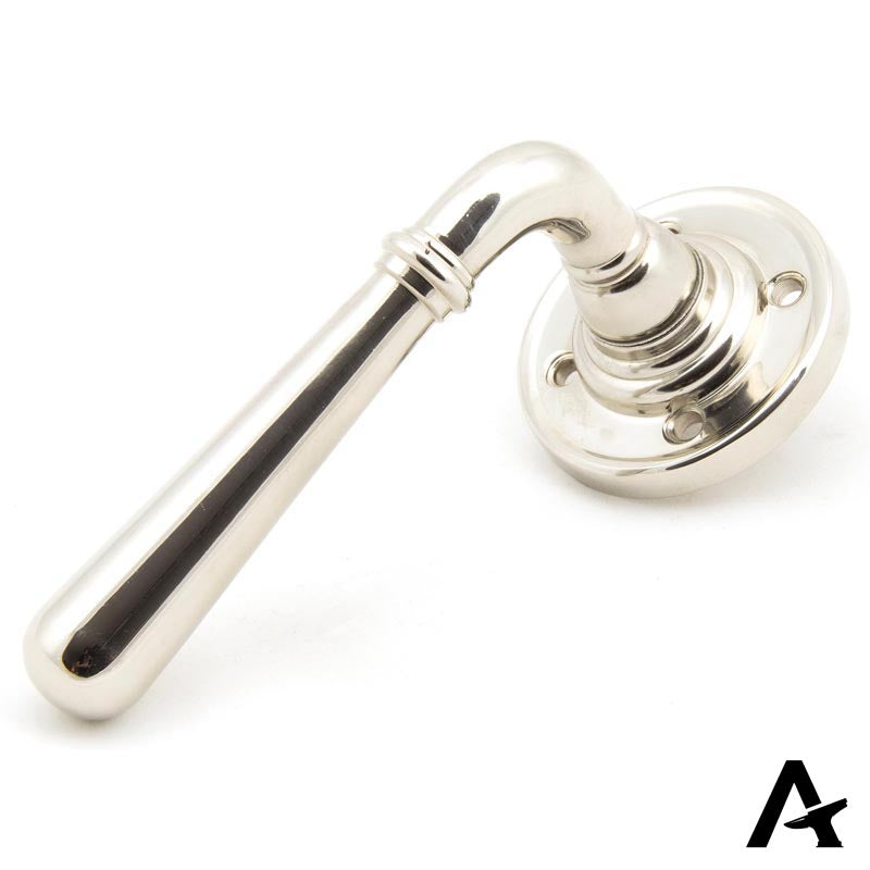 NEWBURY LEVER HANDLE+ROSE SPRUNG 124x60x64 PNP
