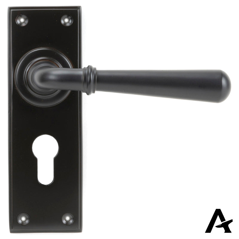 NEWBURY LEVER HANDLE EURO 124x152x70 AGBZ