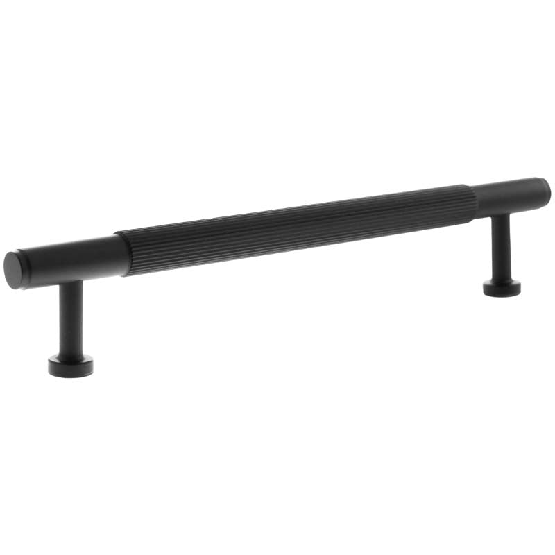 MILLHOUSE BATTERSEA LINEAR CABINET T-BAR PULL 160HC BRS/MBK