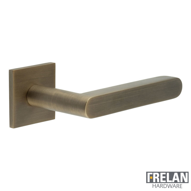DOOR HANDLE SQUARE ROSE UNSPRUNG 140x25x75 ABR