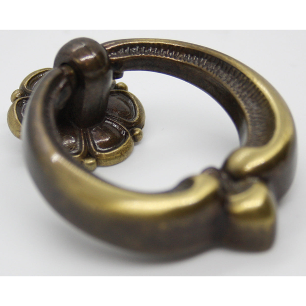 ANT RING PULL HND FANCY 43x55 ABR