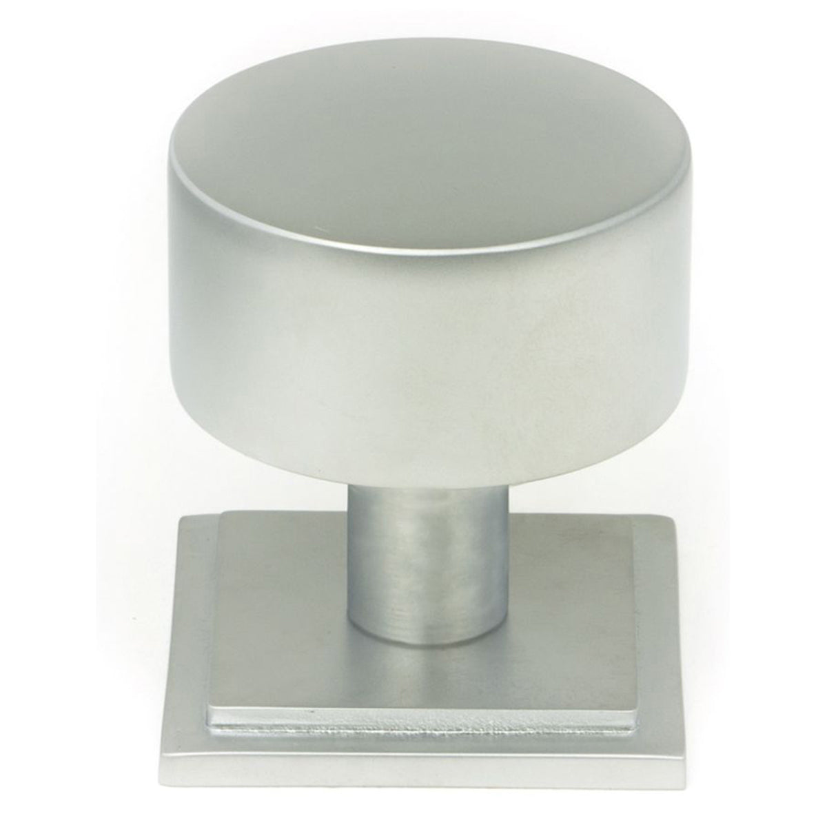 KELSO CABINET KNOB SQUARE 32x32 SCP