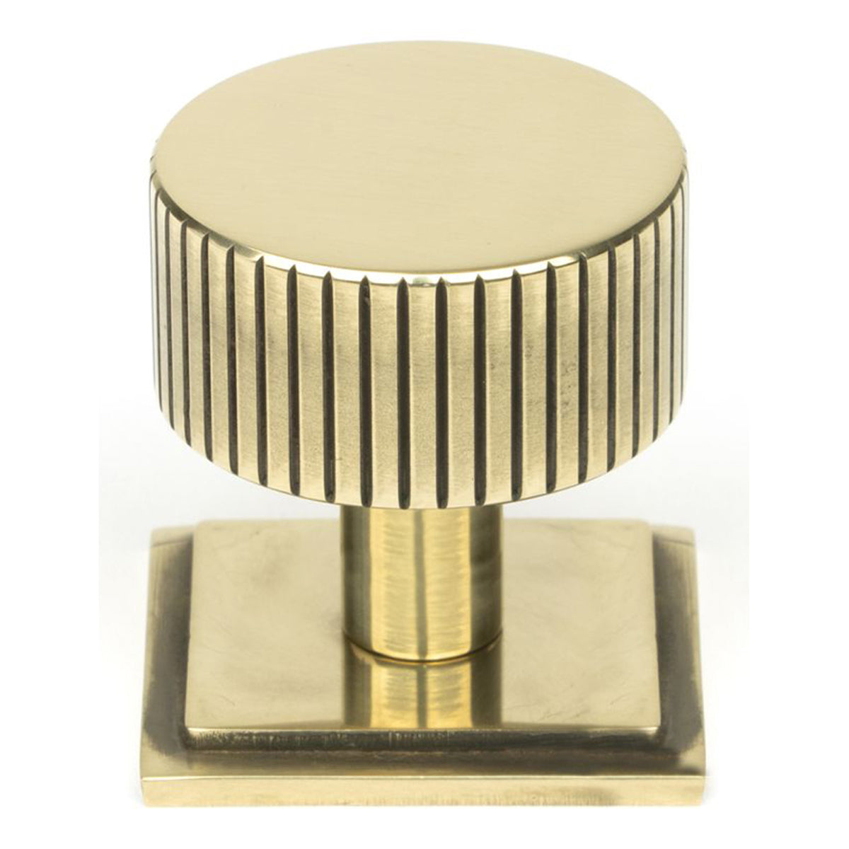 JUDD CABINET KNOB SQUARE 32x32 AGBR