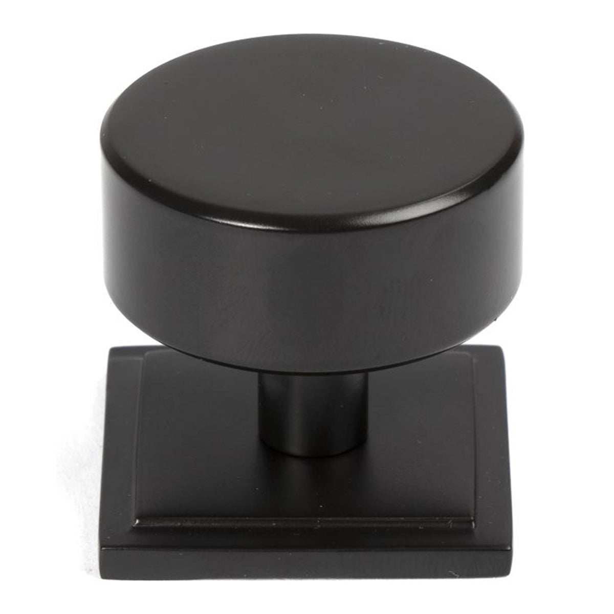 KELSO CABINET KNOB SQUARE 38x32 AGBZ