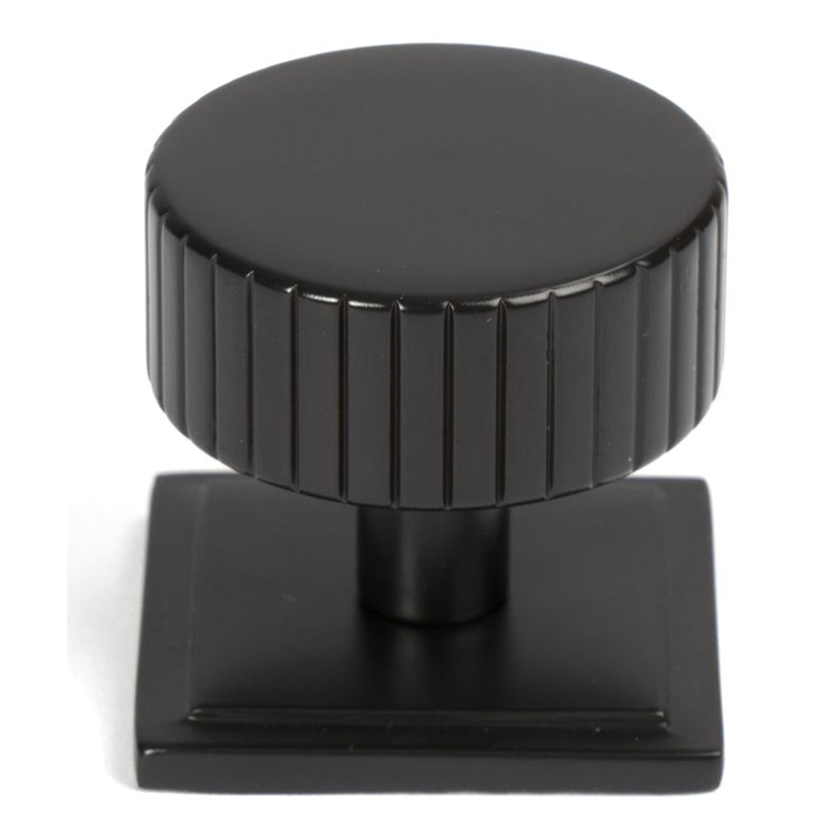 JUDD CABINET KNOB SQUARE 38x32 AGBZ