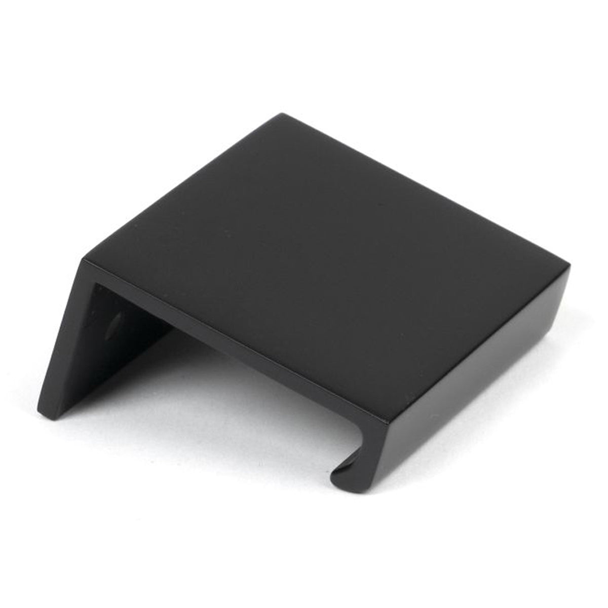 PLAIN EDGE PULL 030HC 050x45x25 MBK