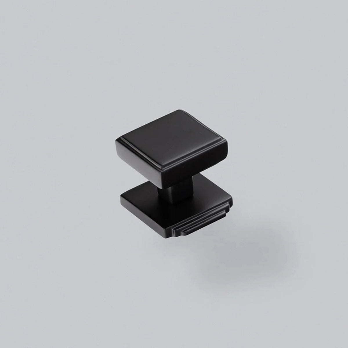 H&H FITZROVIA KNOB 34x34x34 MBK - GFITK034MBL