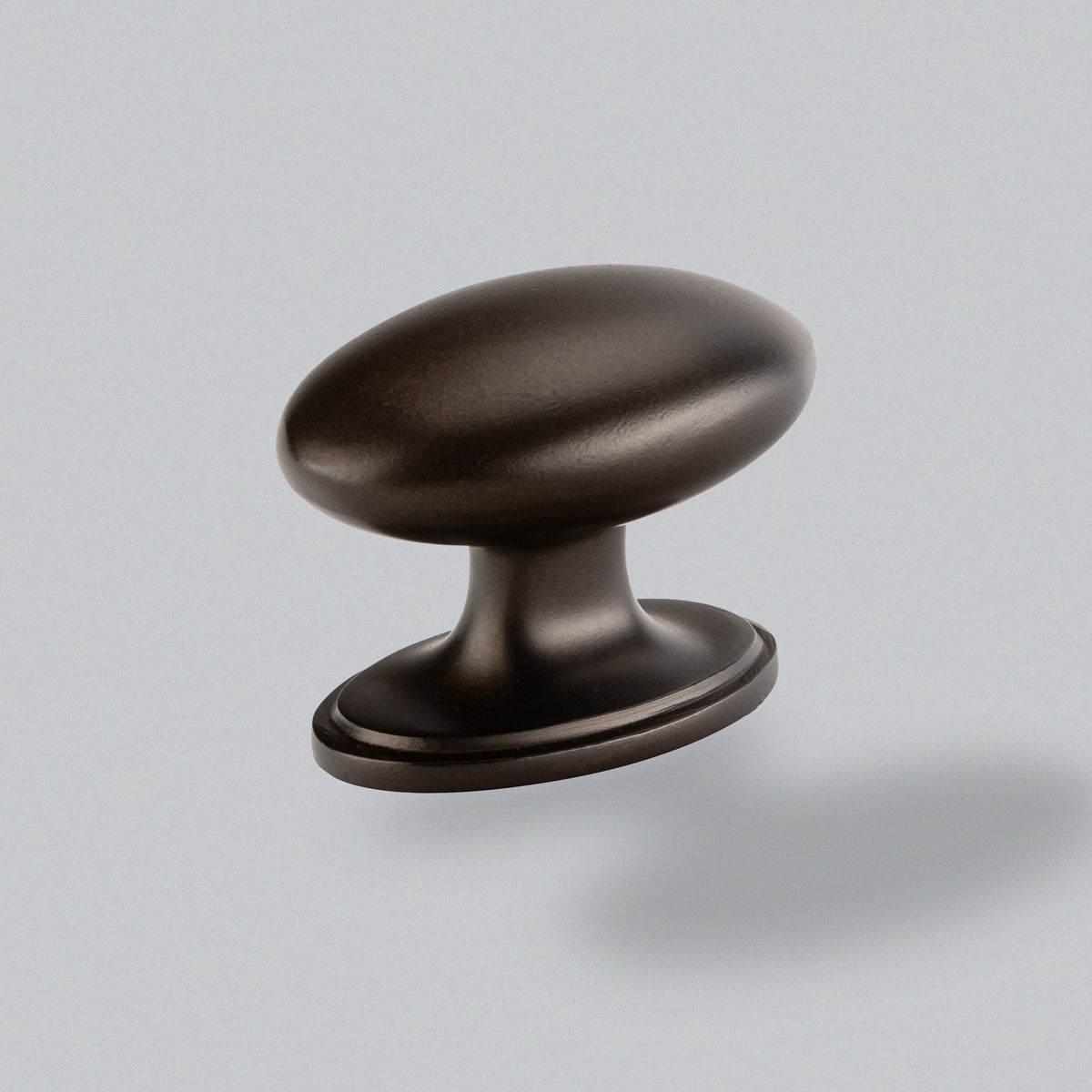 H&H GREENWICH OVAL KNOB 50x44x38 BRZ - GGRK050BRZ by FORMED