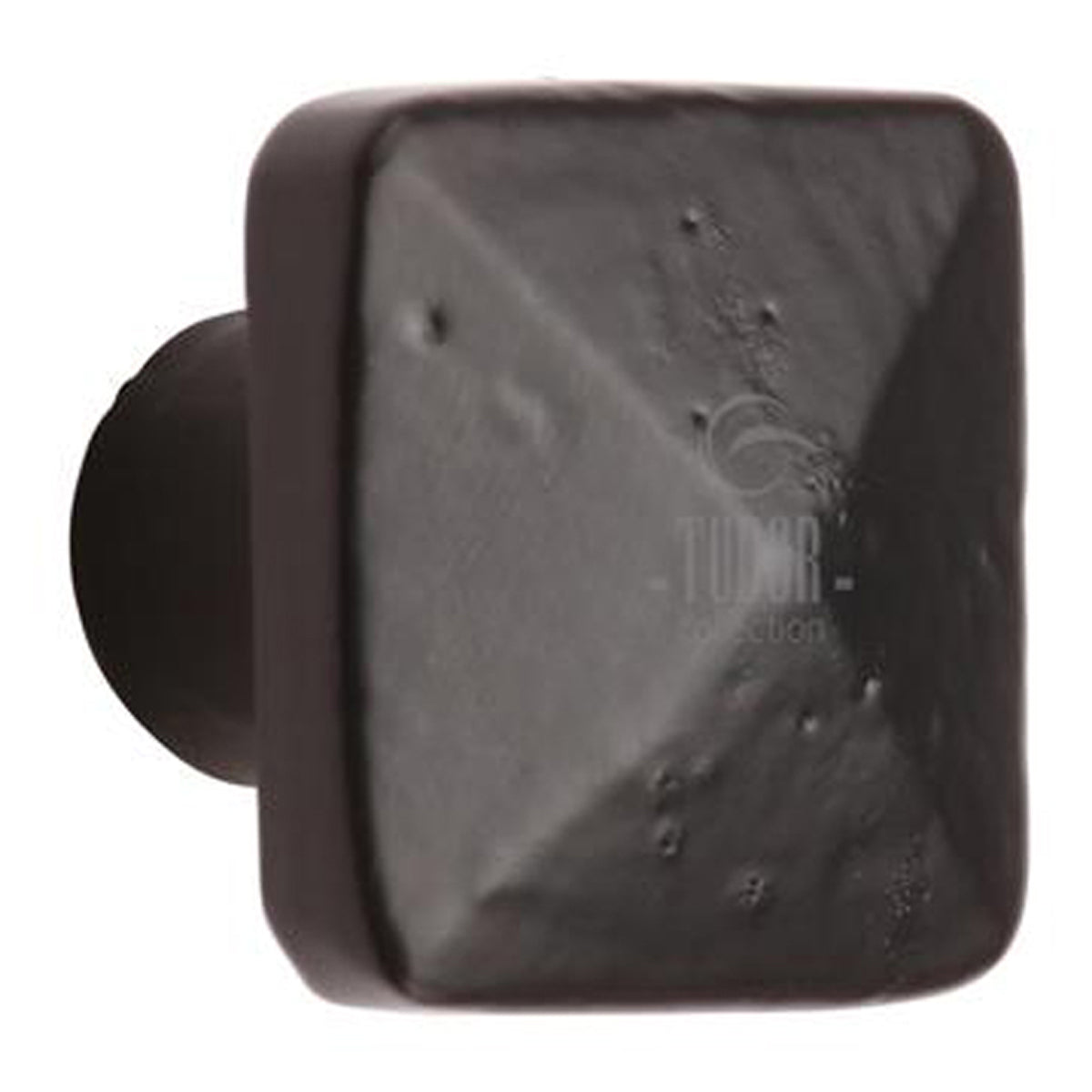 CABINET KNOB PYRAMID 32x32x30 BLK by M MARCUS LTD
