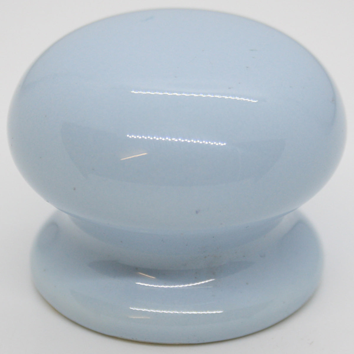 PORCELAIN KNOB D48 PALE BLUE