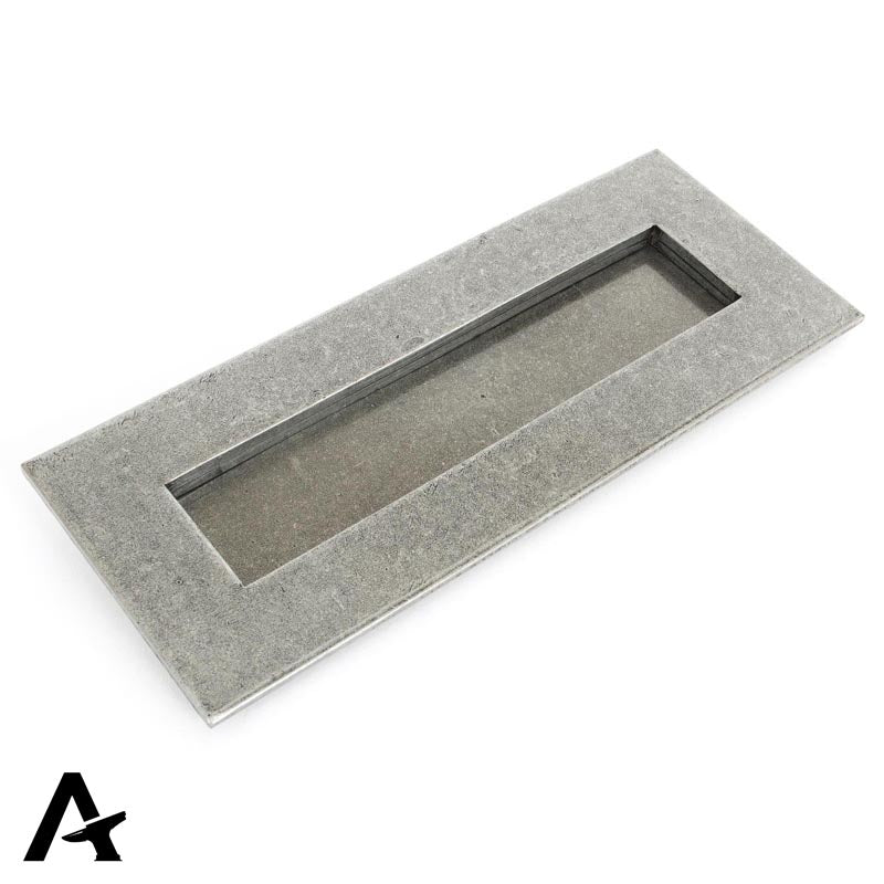 LETTER PLATE 266x110x7 PEW