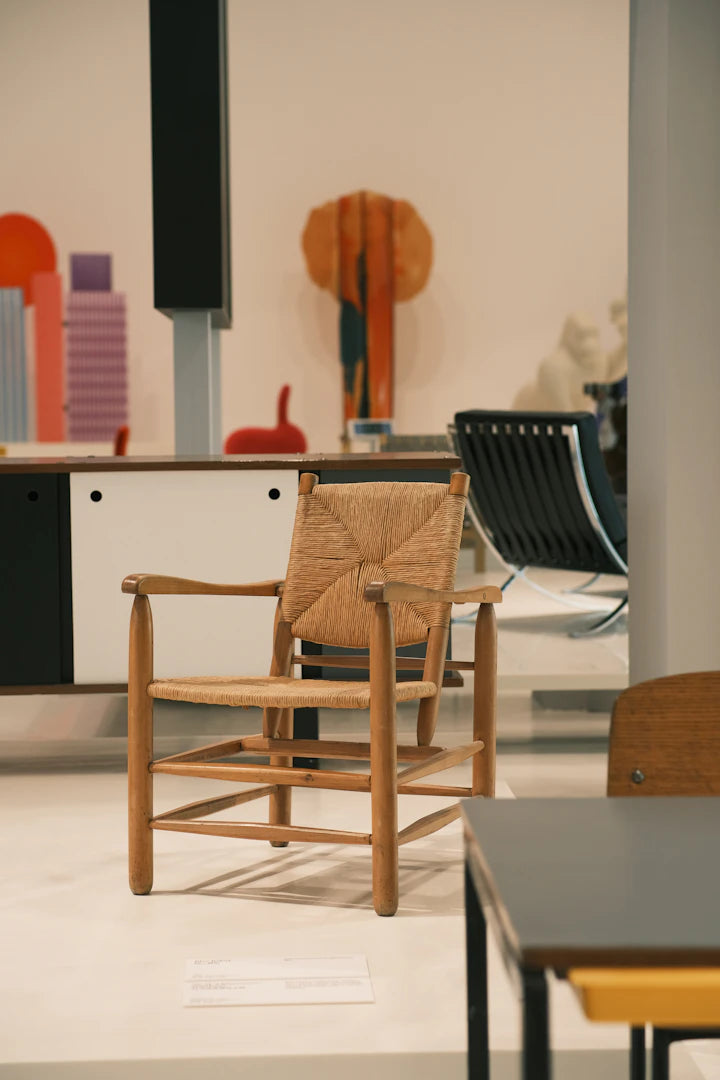 Custom vs. Standard Furniture Fittings Key Insights