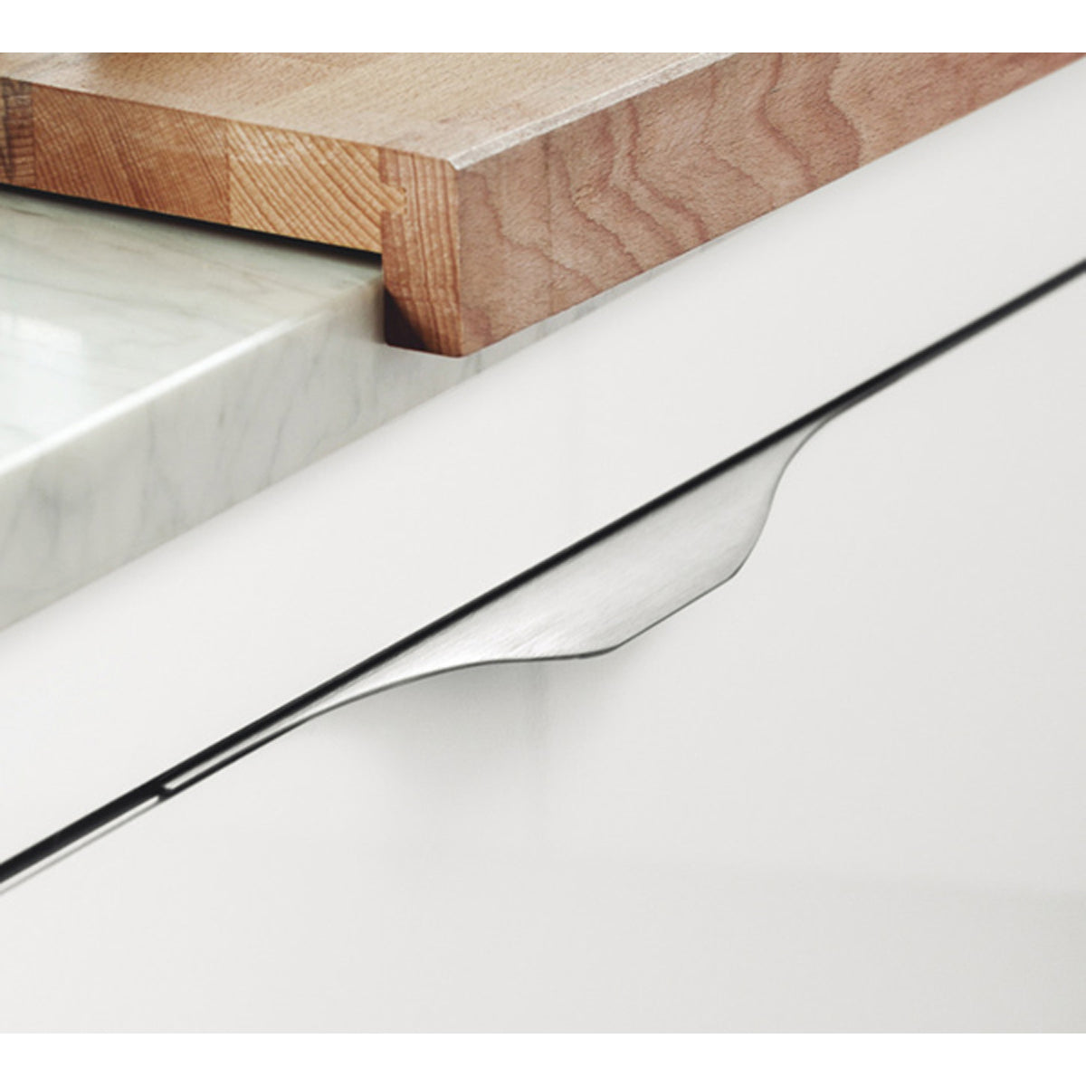 NOMA PROFILE HANDLE 256HC ALU/BAA by HAFELE UK LTD
