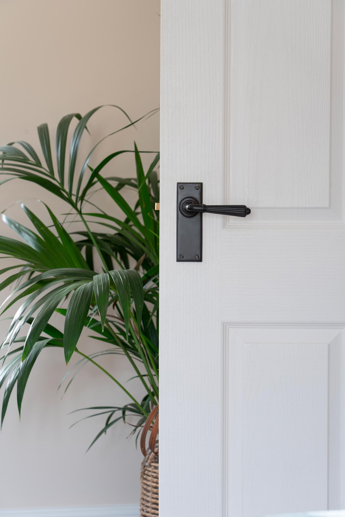 HINTON LEVER HANDLE+PLATE LATCH 128x152x72 AGBZ - 45329 by MARCHES (ANVIL) ARCHITECTURAL HARDWARE