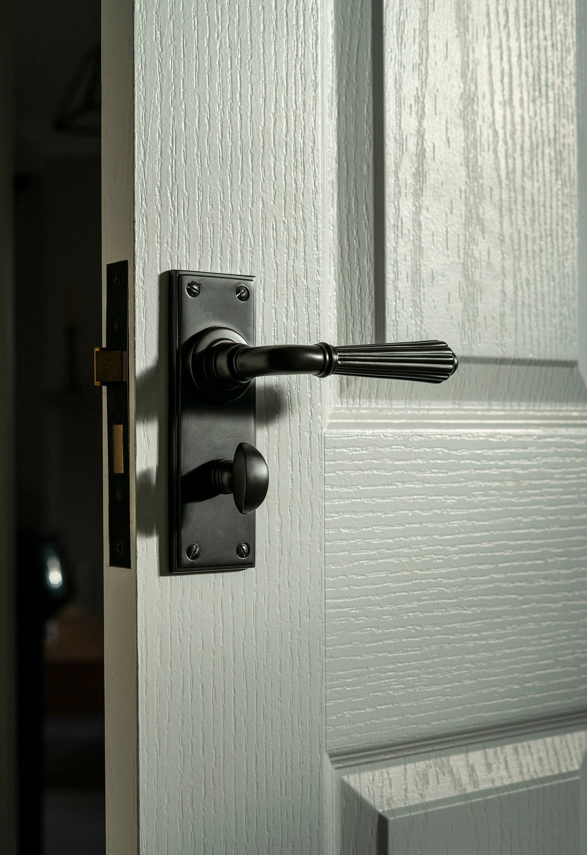 HINTON LEVER HANDLE+PLATE BATH 128x152x72 AGBZ - 45330 by MARCHES (ANVIL) ARCHITECTURAL HARDWARE