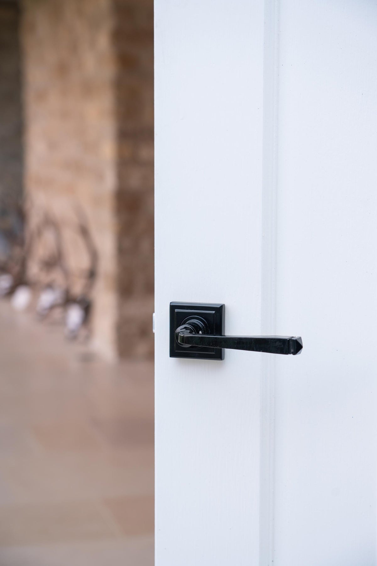 AVON LEVER HANDLE+ROSE SPRUNG SQUARE 53x118x63 BLK - 45626 by MARCHES (ANVIL) ARCHITECTURAL HARDWARE