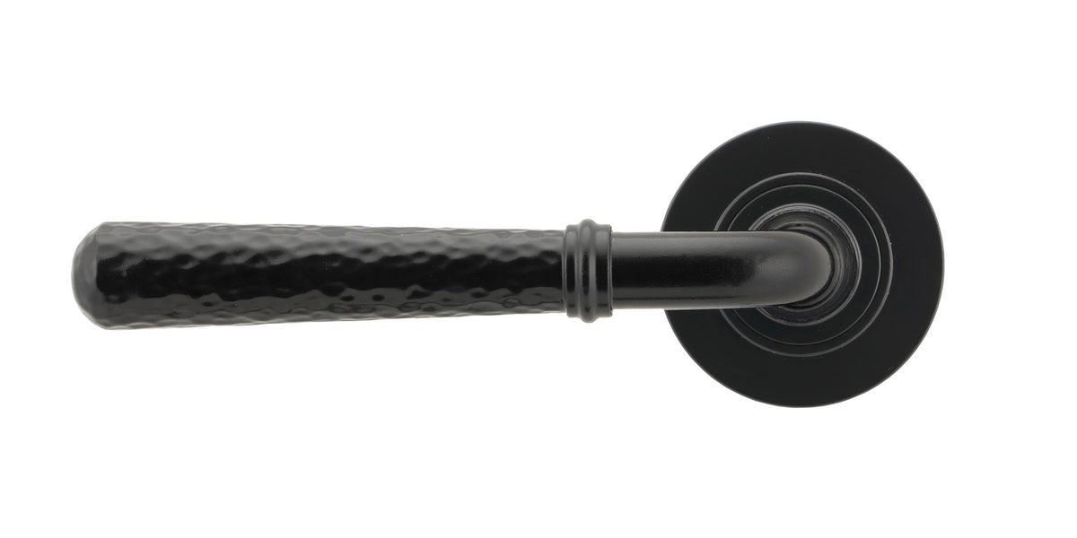 HAMMERED NEWBURY LEVER HANDLE+ROSE SPRUNG PLAIN 53x126x64 BLK - 45647 by MARCHES (ANVIL) ARCHITECTURAL HARDWARE