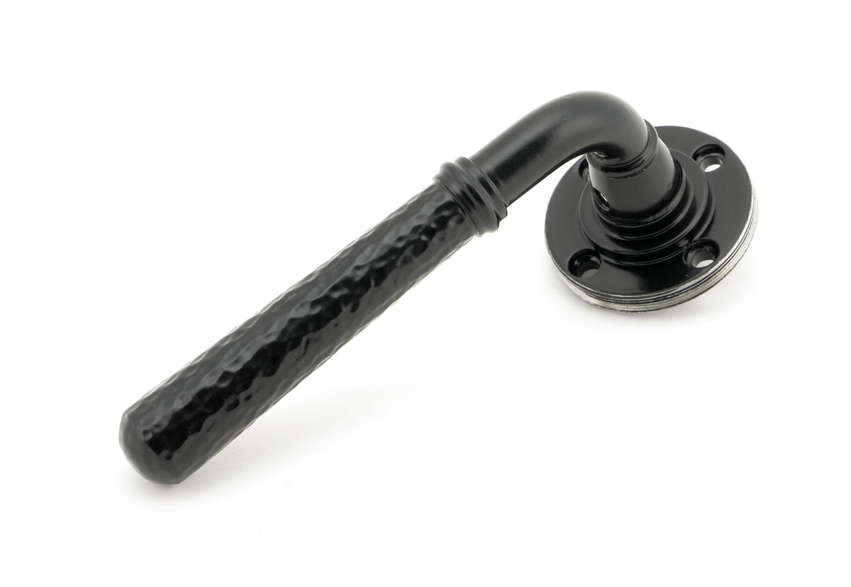HAMMERED NEWBURY LEVER HANDLE+ROSE SPRUNG BEEHIVE 53x126x64 BLK - 45649 by MARCHES (ANVIL) ARCHITECTURAL HARDWARE