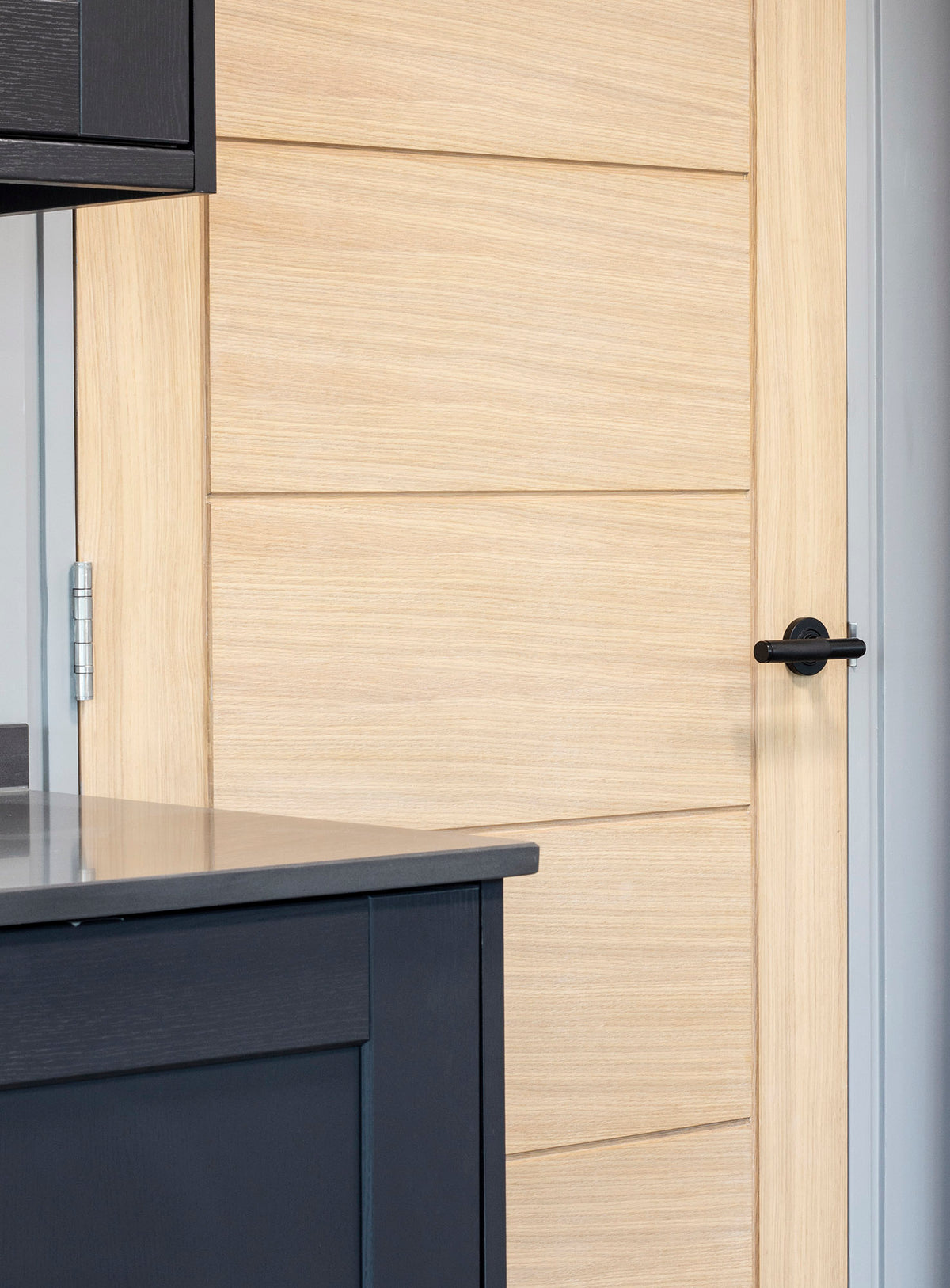 BROMPTON LEVER HANDLE+ROSE SPRUNG PLAIN 53x125x70 MBK - 45675 by MARCHES (ANVIL) ARCHITECTURAL HARDWARE