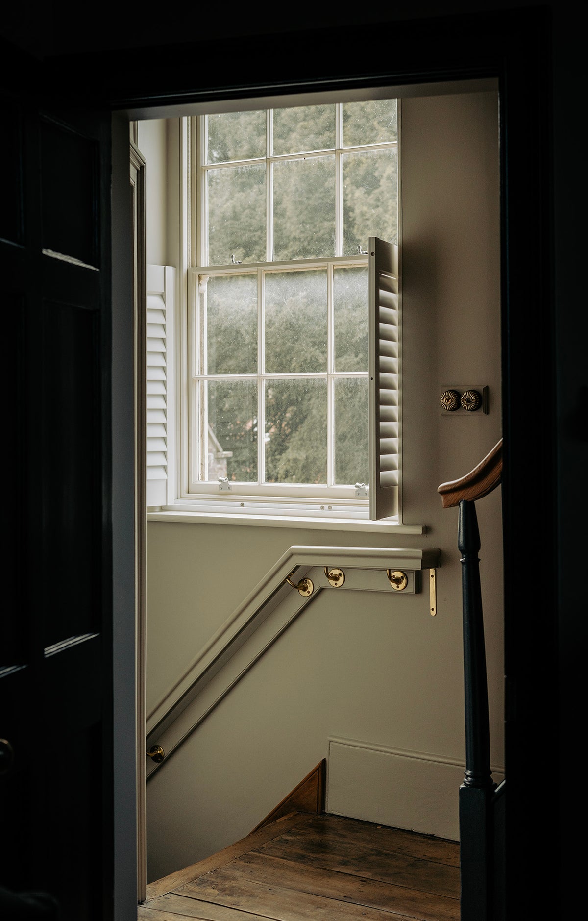 MUSHROOM QUADRANT FASTENER NARROW 64x56x32 SCP - 46015 by MARCHES (ANVIL) ARCHITECTURAL HARDWARE