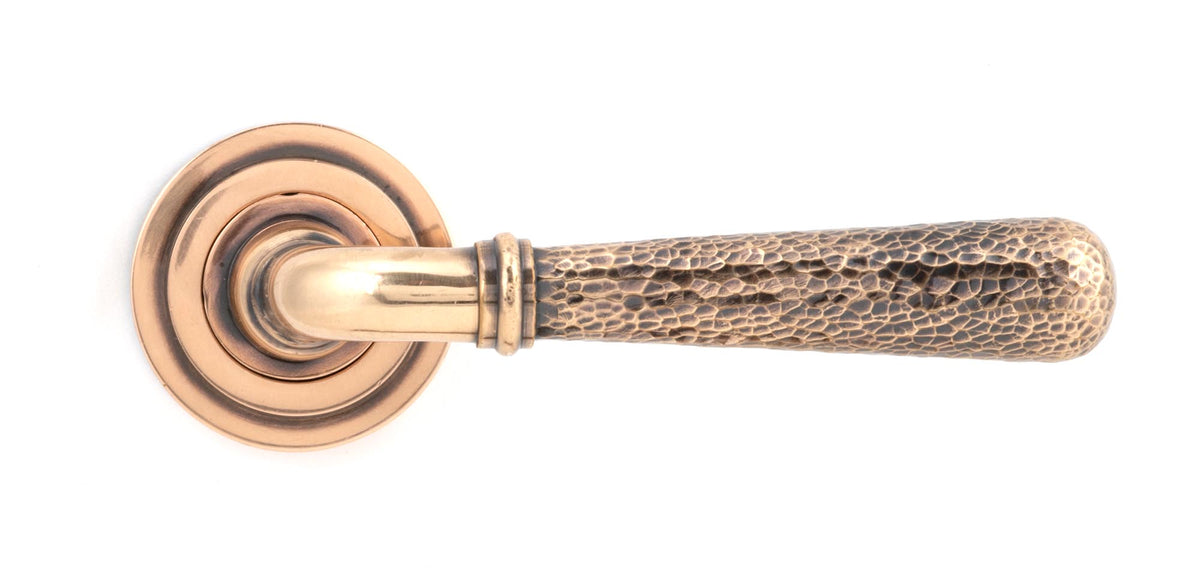 HAMMERED NEWBURY LEVER HANDLE+ROSE UNSPRUNG ART DECO 126x53x64 PBZ - 50054 by MARCHES (ANVIL) ARCHITECTURAL HARDWARE