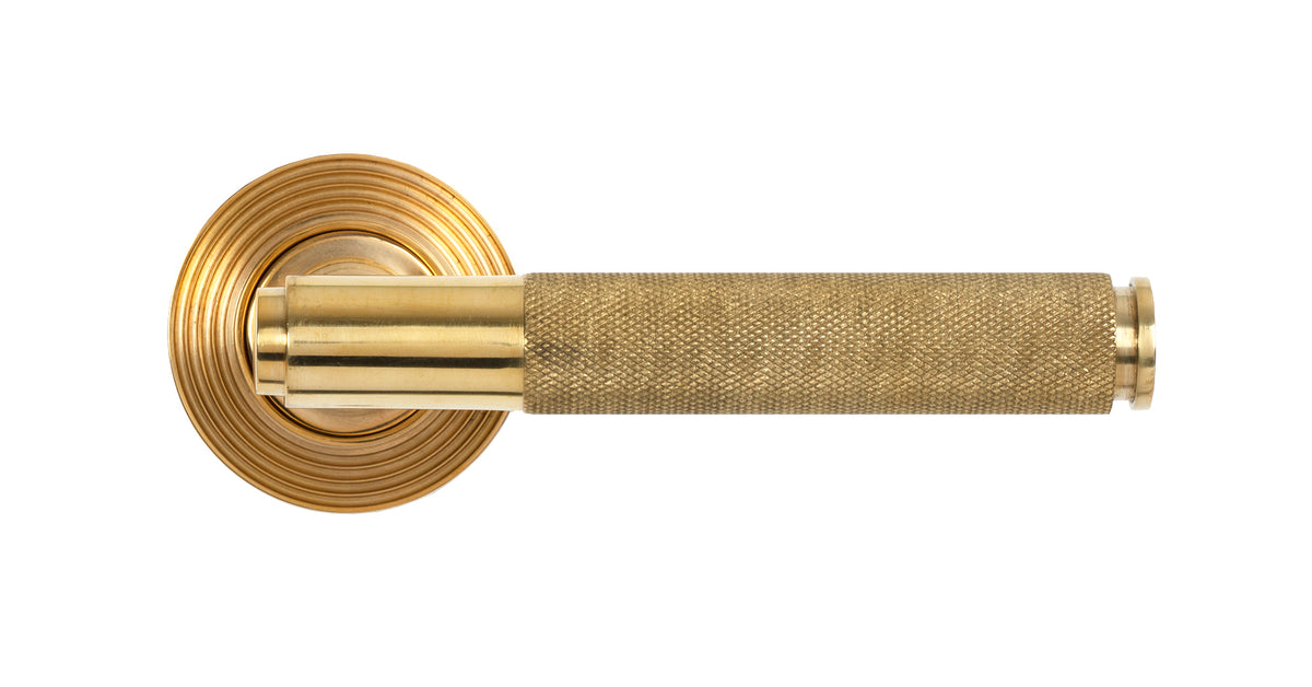 BROMPTON LEVER HANDLE+ROSE UNSPRUNG BEEHIVE 125x53x70 PBR - 50610 by MARCHES (ANVIL) ARCHITECTURAL HARDWARE