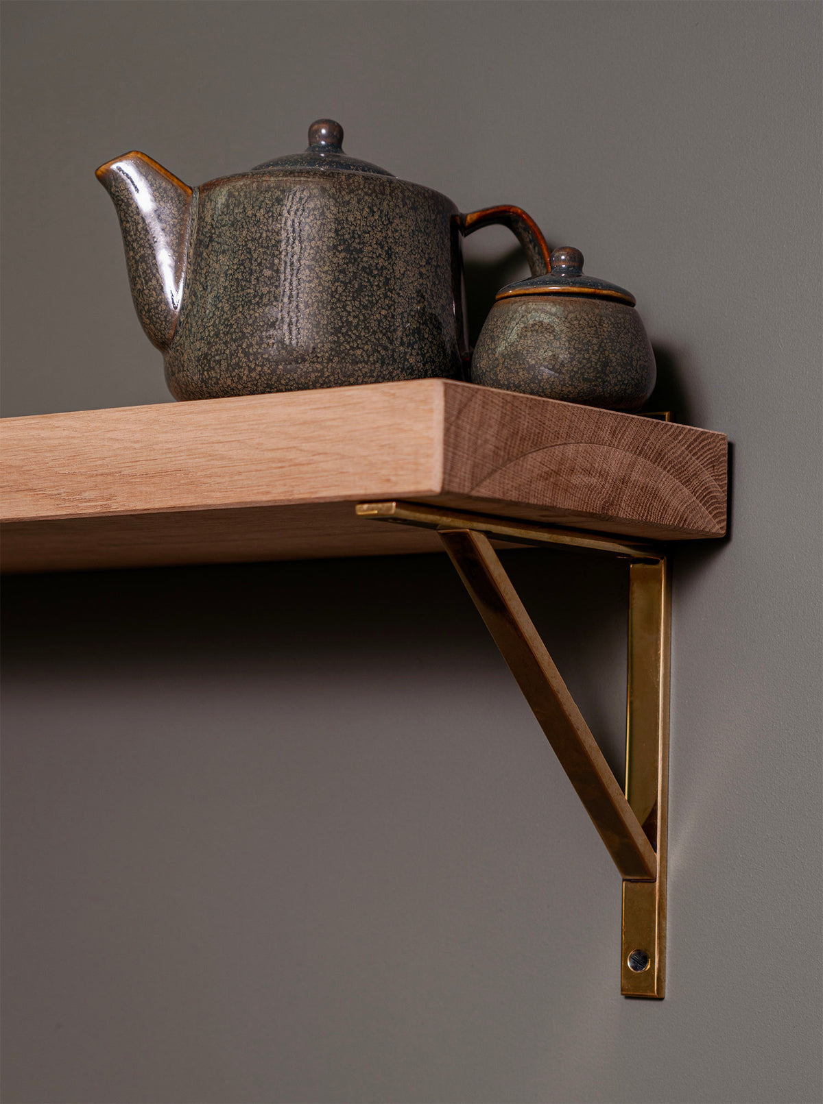 CHALFONT SHELF BKT 314x20x250 AGBR - 51156 by MARCHES (ANVIL) ARCHITECTURAL HARDWARE