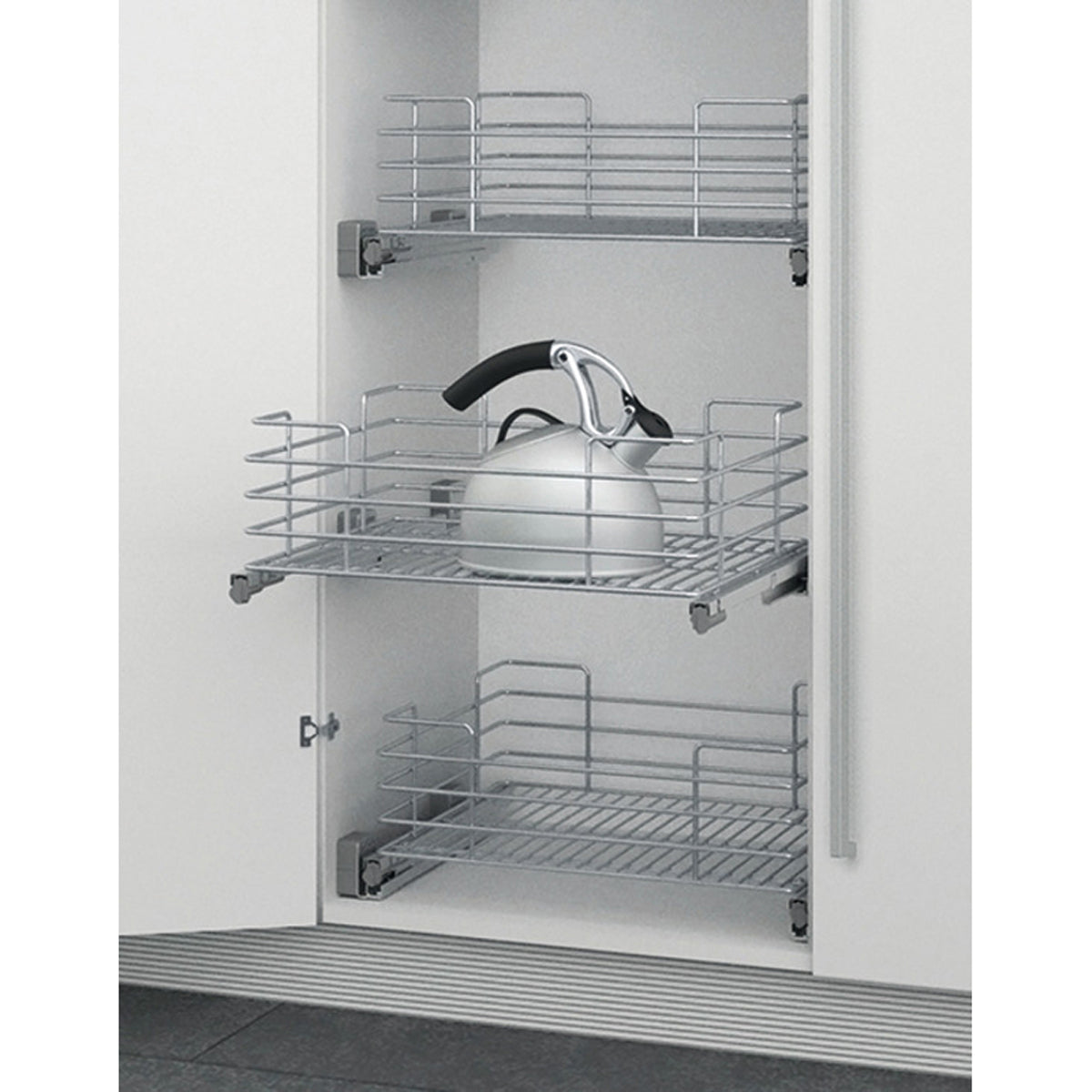 PULL OUT BASKET SET 30KG 600 PCP by HAFELE UK LTD