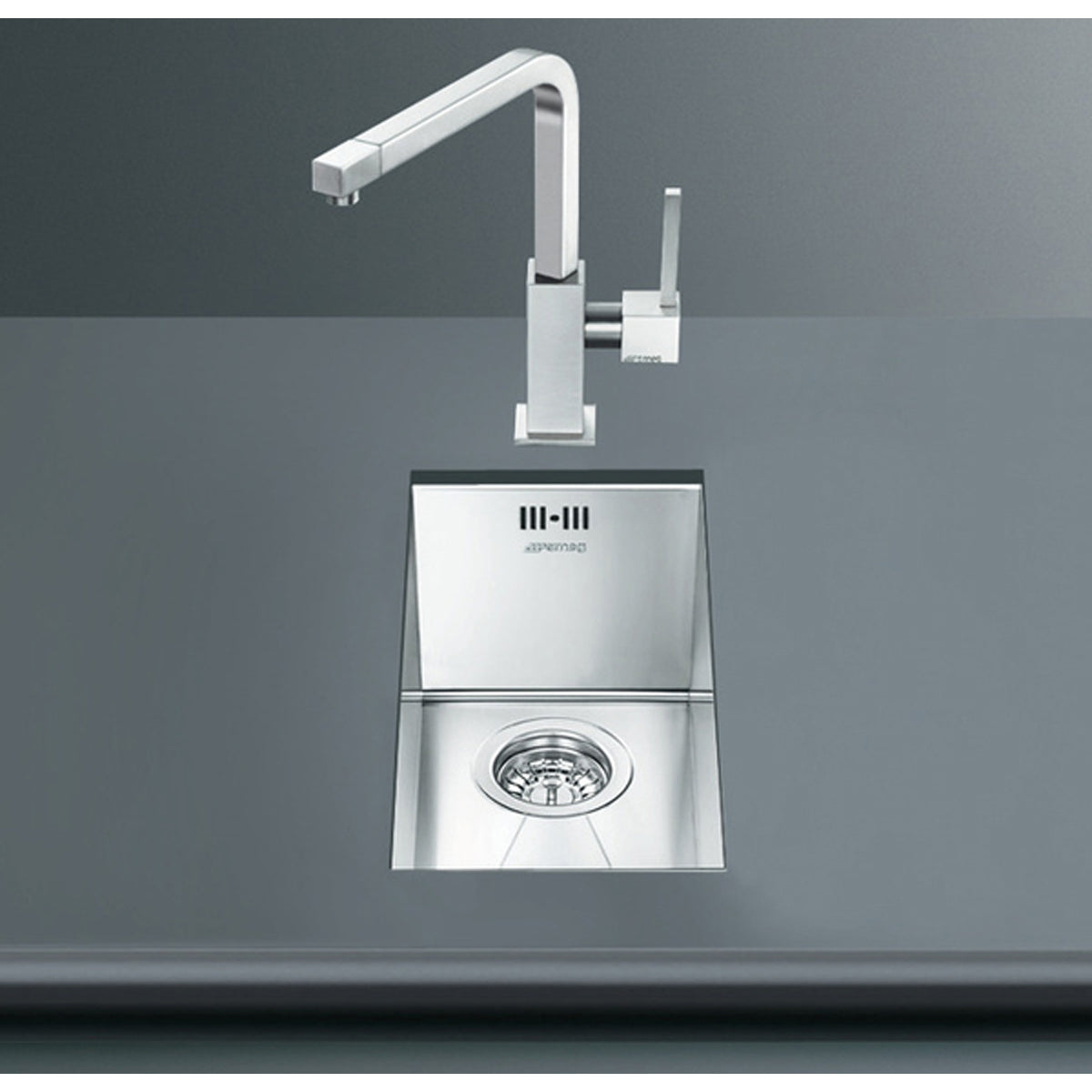 SMEG QUADRA VSTQ20 1.0 SINK BSS