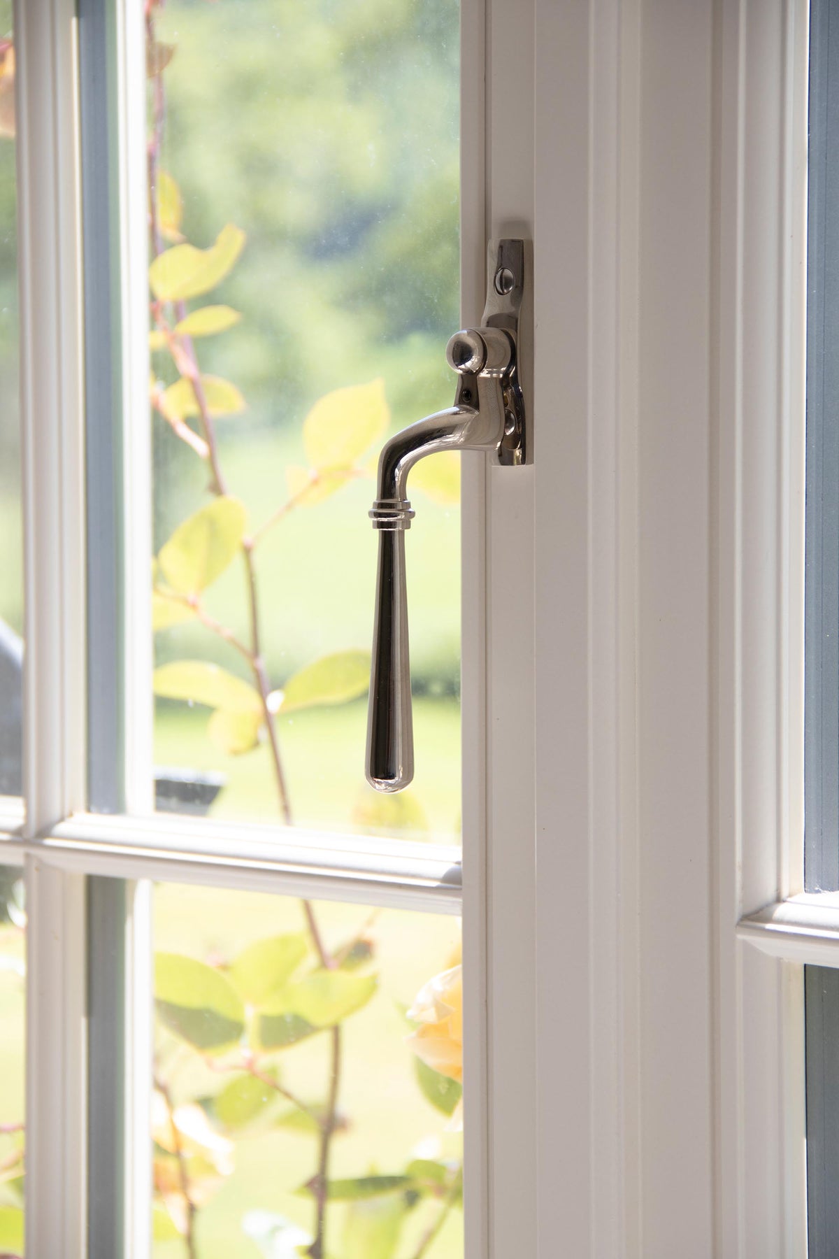 NEWBURY ESPAGNOLETTE LH 166x16x40 PNP - 91458 by MARCHES (ANVIL) ARCHITECTURAL HARDWARE