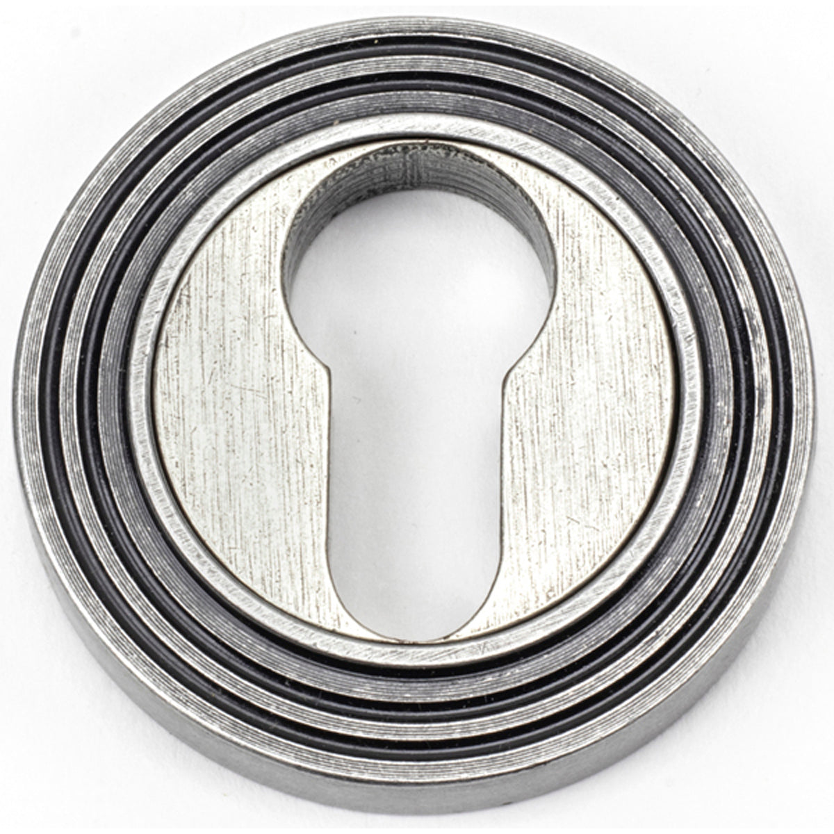 ESCUTCHEON ROUND EURO CNC BEEHIVE 53x8 PEW