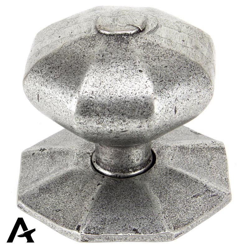 OCTAGONAL CENTRE DOOR KNOB EXT 82x80x95 PEW