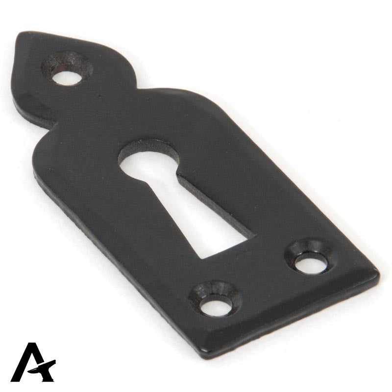 ESCUTCHEON GOTHIC 68x28x3 BLK