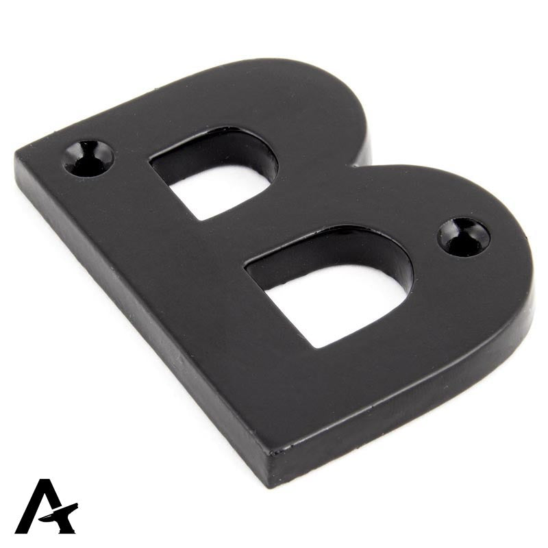 LETTER B 78x58x8 BLK