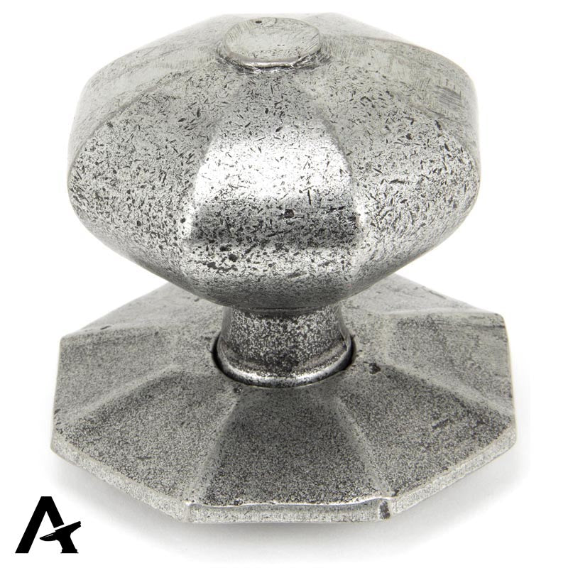 OCTAGONAL CENTRE DOOR KNOB INT 82x80x95 PEW