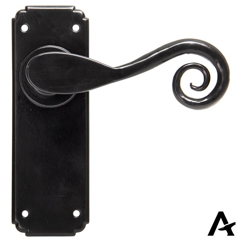 MONKEYTAIL LEVER HANDLE LATCH 126x152x57 BLK