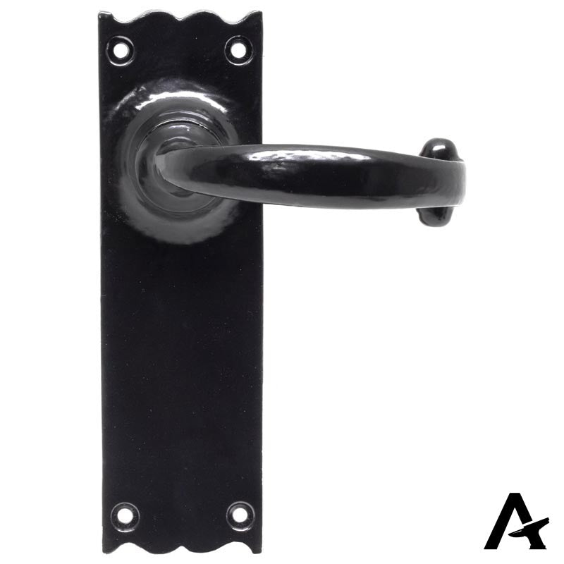 COTTAGE LEVER HANDLE 93x167x64 LATCH BLK
