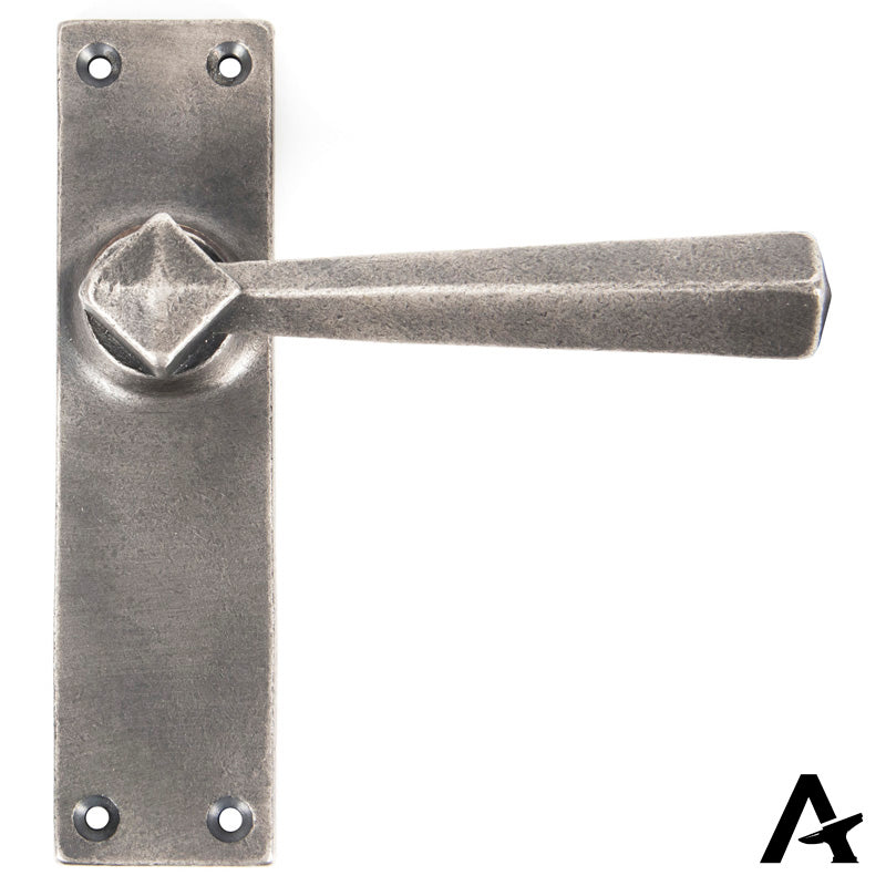 STRAIGHT LEVER HANDLE LATCH 124x148x50 APW